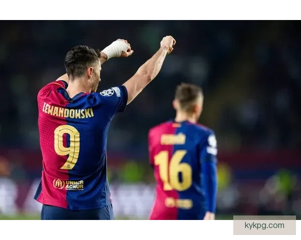 世体称特尔施特根坚持无意提前回归巴萨将履行合同至赛季结束